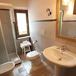 Maison Le Champ Questa Casa Non è Un La Salle