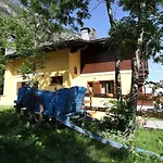 Maison Le Champ Questa Casa Non E Un La Salle