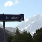 Bed & Breakfast Maison Le Champ Questa Casa Non è Un