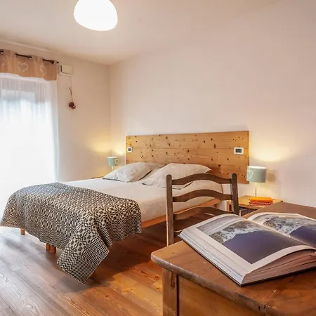 Nocleg ze śniadaniem Maison Le Champ Questa Casa Non E Un La Salle