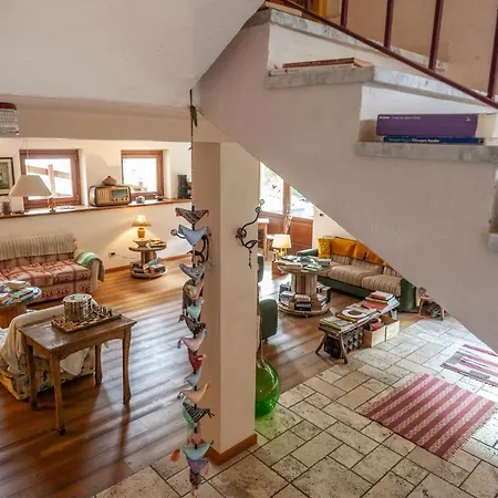 Nocleg ze śniadaniem Maison Le Champ Questa Casa Non E Un La Salle