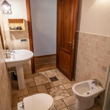 Maison Le Champ Questa Casa Non E Un 3* La Salle