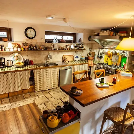 Nocleg ze śniadaniem Maison Le Champ Questa Casa Non E Un