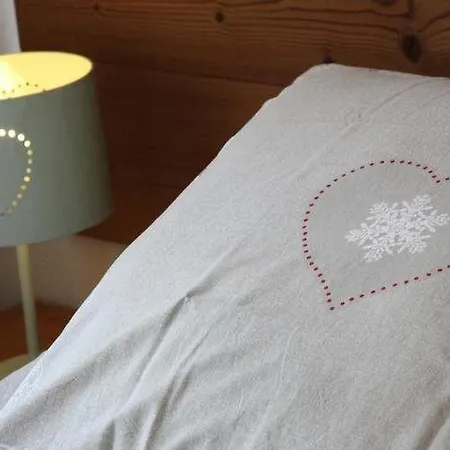 Maison Le Champ Questa Casa Non E Un Panzió La Salle