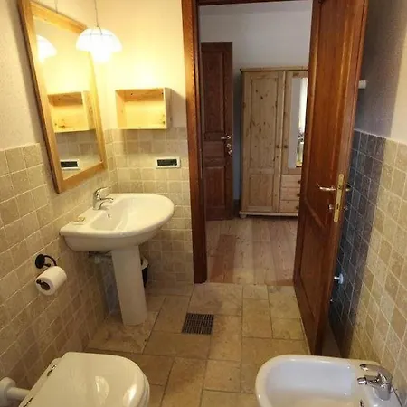 Maison Le Champ Questa Casa Non E Un La Salle