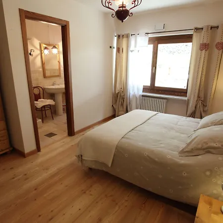 Maison Le Champ Questa Casa Non E Un 3* La Salle