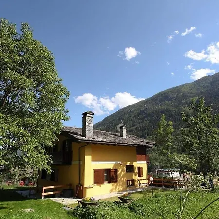 Bed & Breakfast Maison Le Champ Questa Casa Non è Un La Salle