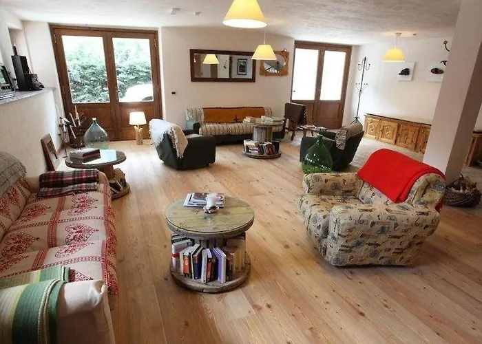 Maison Le Champ Questa Casa Non è Un Bed & Breakfast 3*