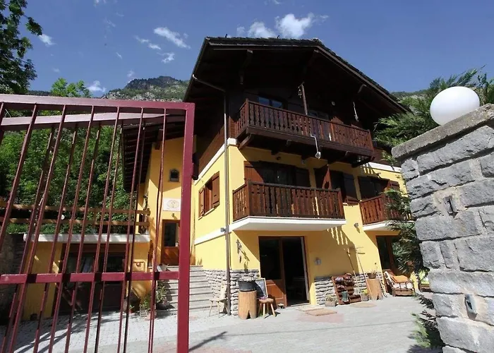 Maison Le Champ Questa Casa Non è Un Bed & Breakfast